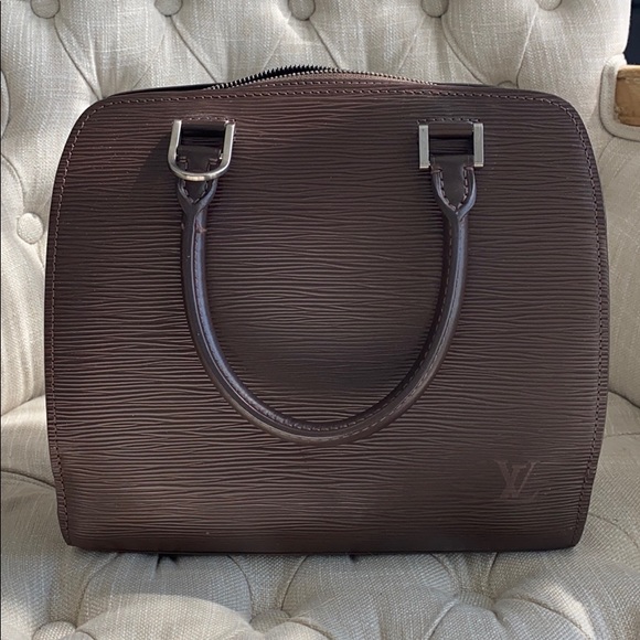 Louis Vuitton Handbags - Louis Vuitton Epi Pont Nuef bag in Brown
